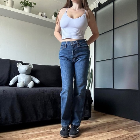 Levis Navy Denim Wedgie Straight Fit Jeans - Picture 5 of 8